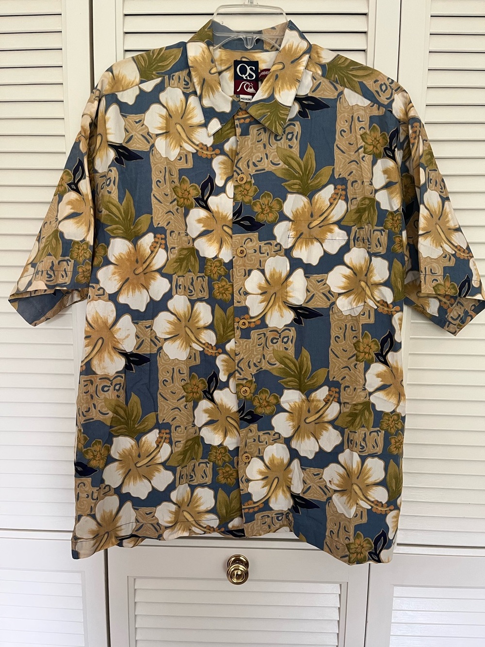 Quick Silver Hawaiian print shirt